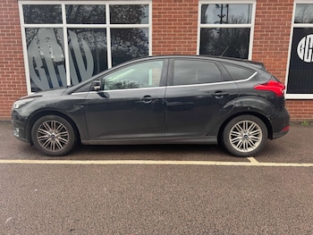 Used Ford Focus 2017 for sale - 76544275: Photo