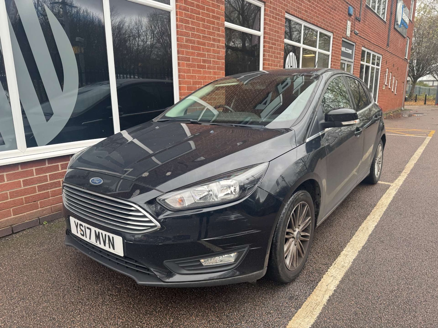 Used Ford Focus 2017 for sale - 76544275: Photo 3