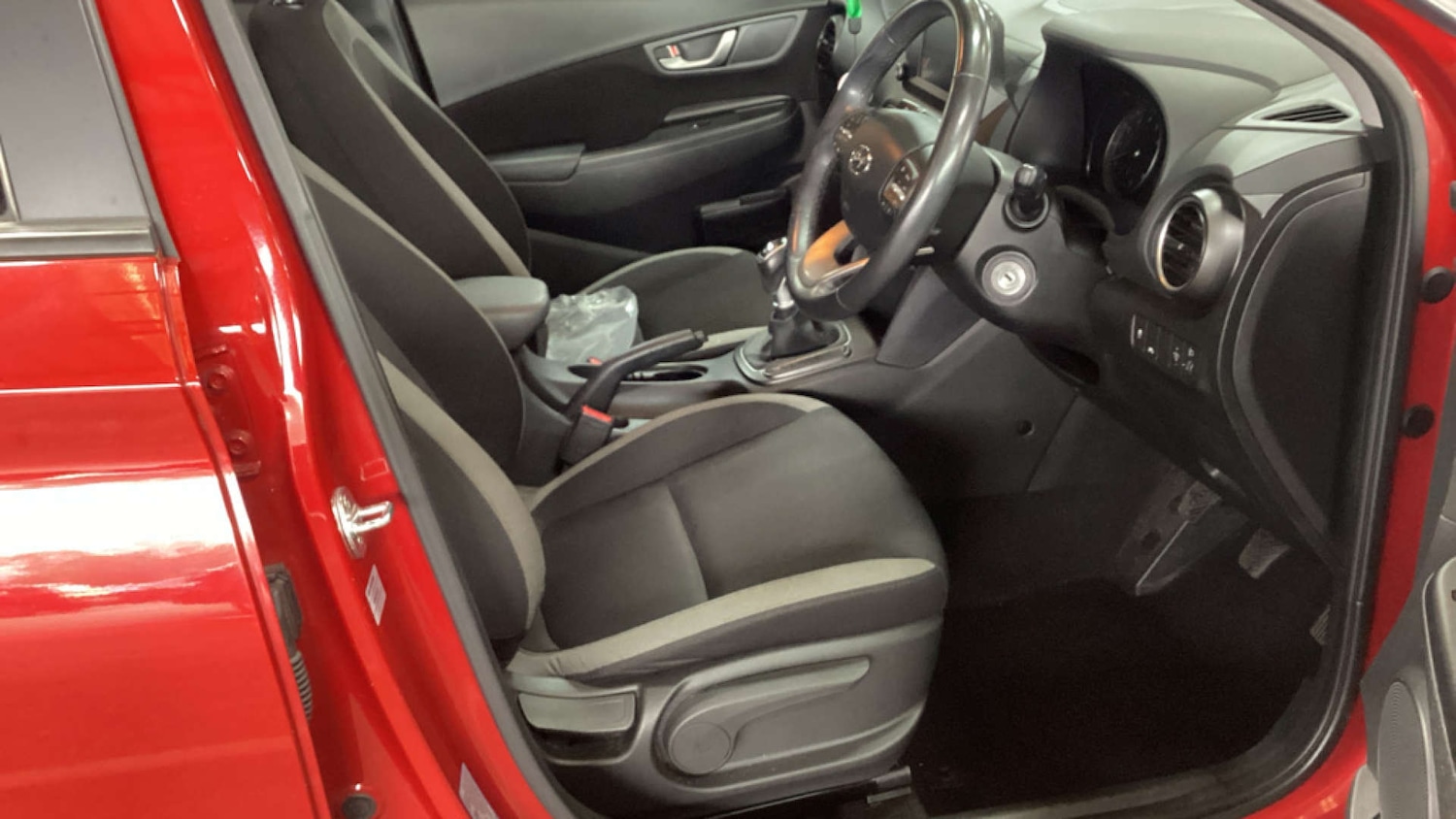 Used Hyundai KONA 2020 for sale - 76162614: Photo 9