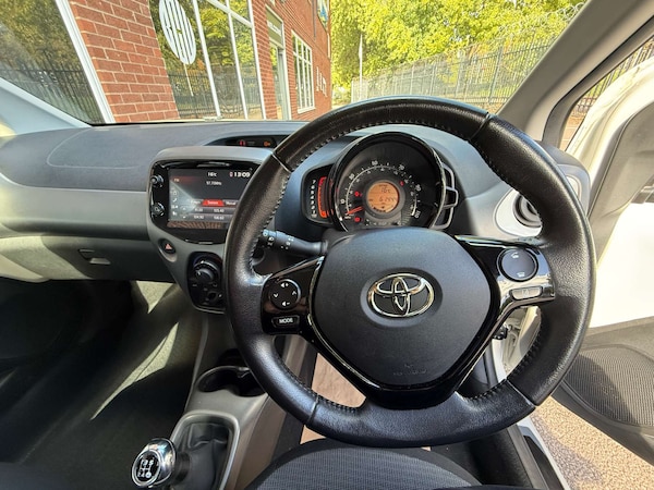 Used Toyota AYGO 2021 for sale - 76277750: Photo 12