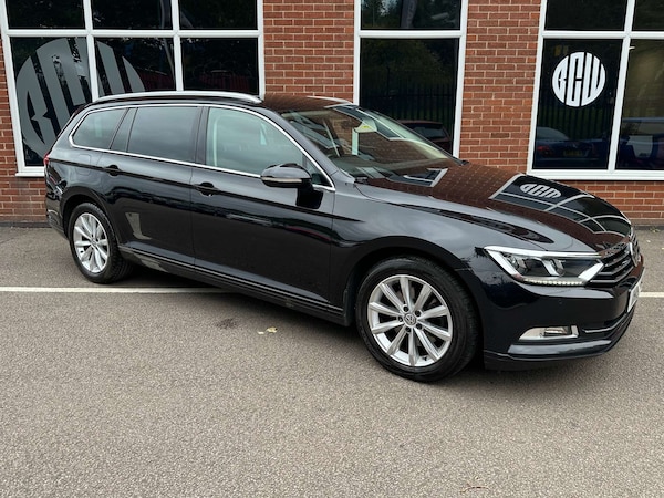 Used Volkswagen Passat 2019 for sale - 76144454: Photo 1