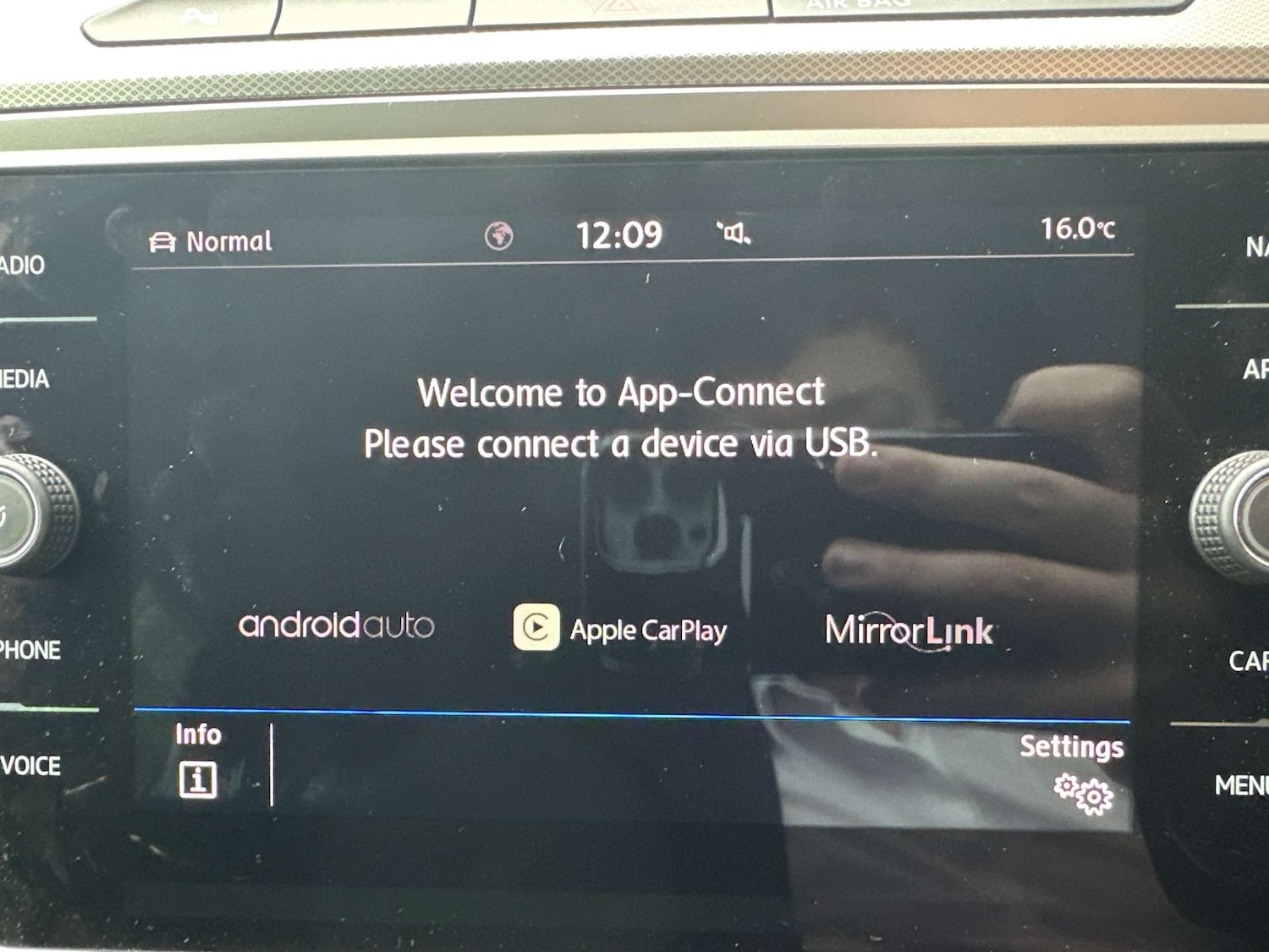 Used Volkswagen Passat 2019 for sale - 76144454: Photo 20