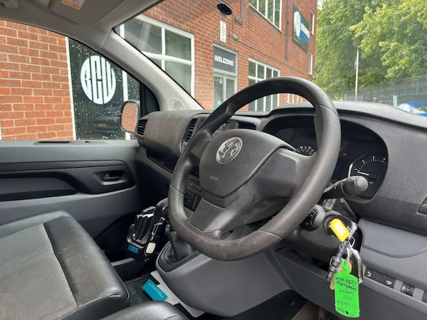 Used Vauxhall Vivaro 2020 for sale - 76277645: Photo 11