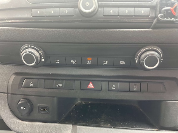 Used Vauxhall Vivaro 2020 for sale - 76277645: Photo 21