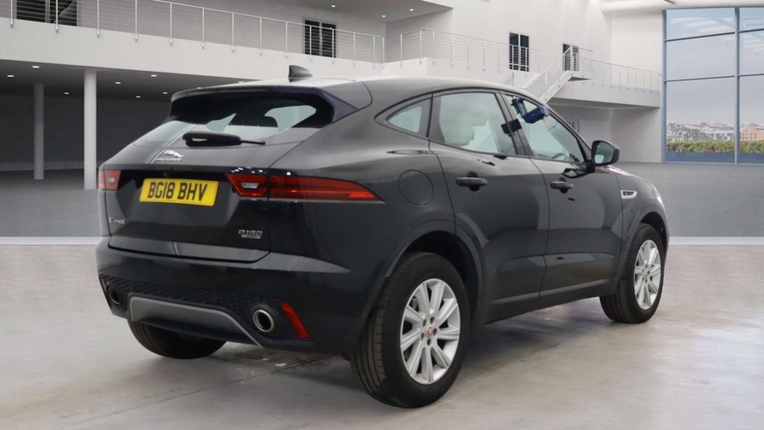 Used Jaguar E-Pace 2018 for sale - 77891798: Photo 4