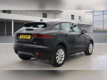 Used Jaguar E-Pace 2018 for sale - 77891798: Photo