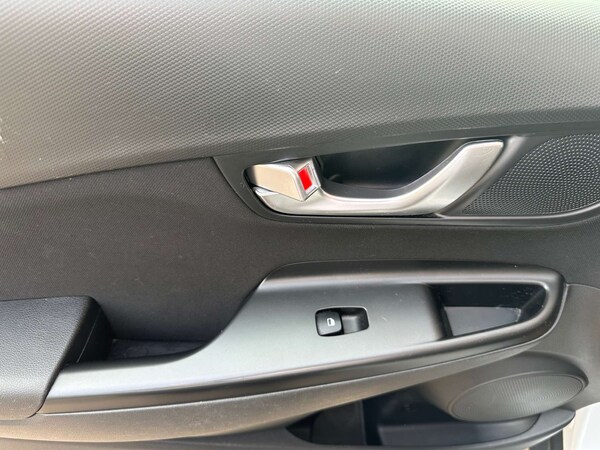 Used Hyundai KONA 2022 for sale - 75398032: Photo 19