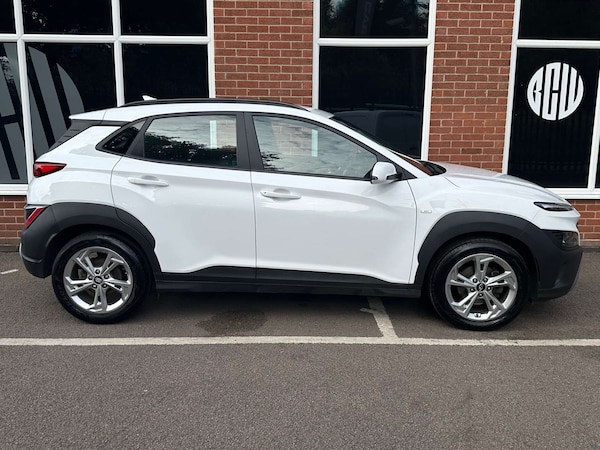 Used Hyundai KONA 2022 for sale - 75398032: Photo 2