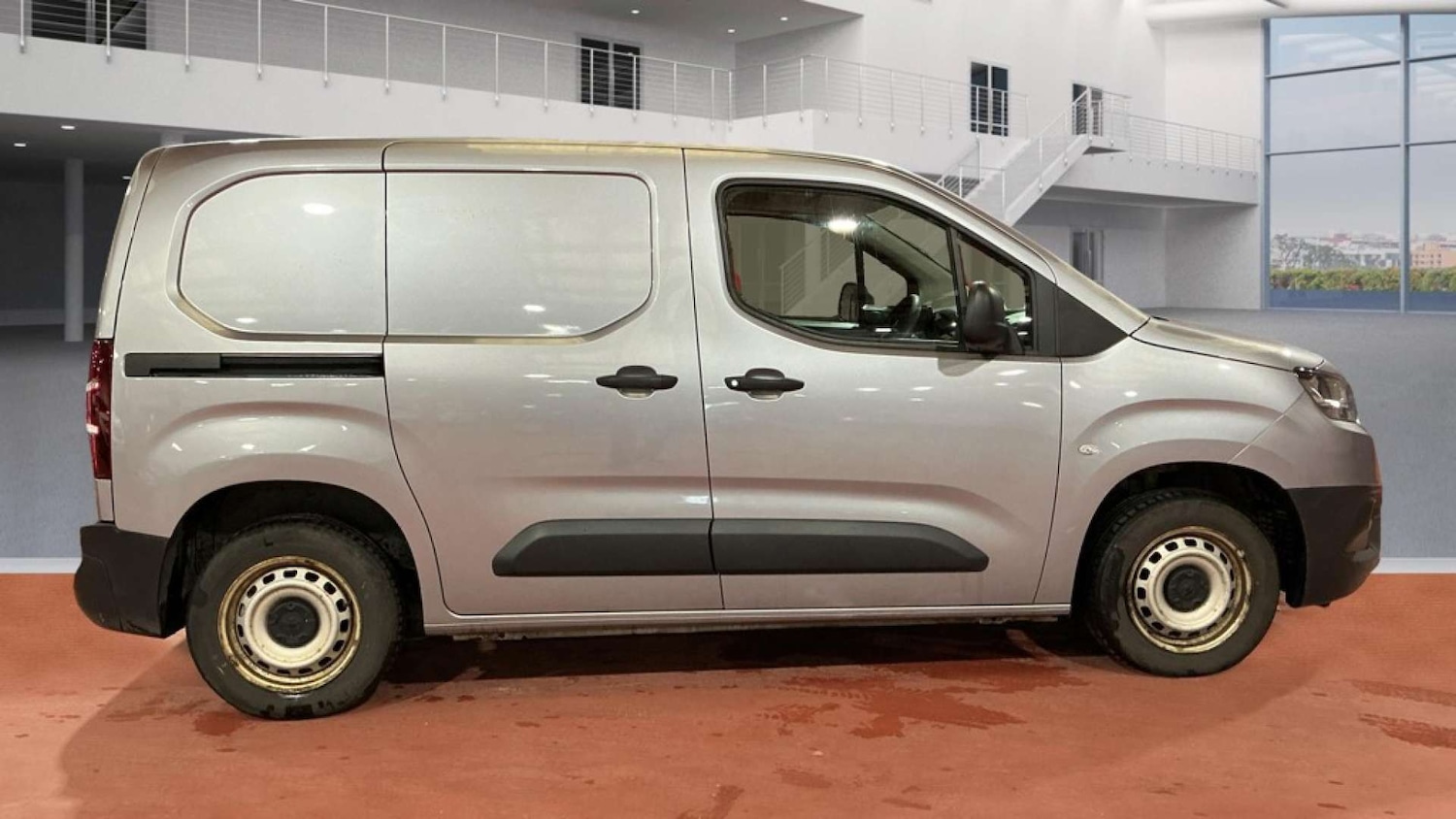 Used Toyota ProAce 2021 for sale - 76637975: Photo 5