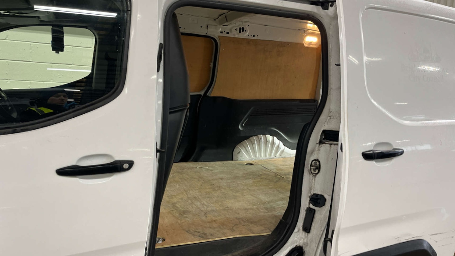 Used Peugeot Partner 2021 for sale - 77837304: Photo 11