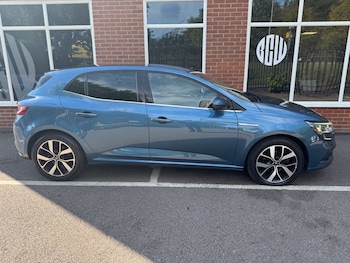 Used Renault Megane 2019 for sale - 75190601: Photo