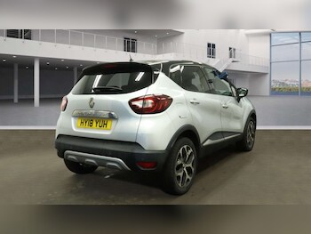 Used Renault Captur 2018 for sale - 77288568: Photo