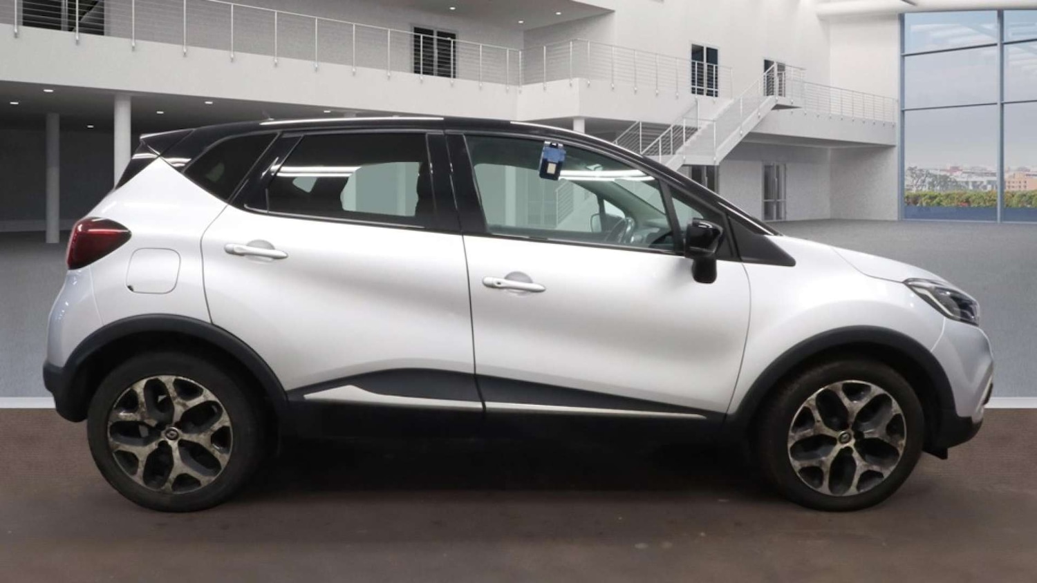 Used Renault Captur 2018 for sale - 77288568: Photo 5