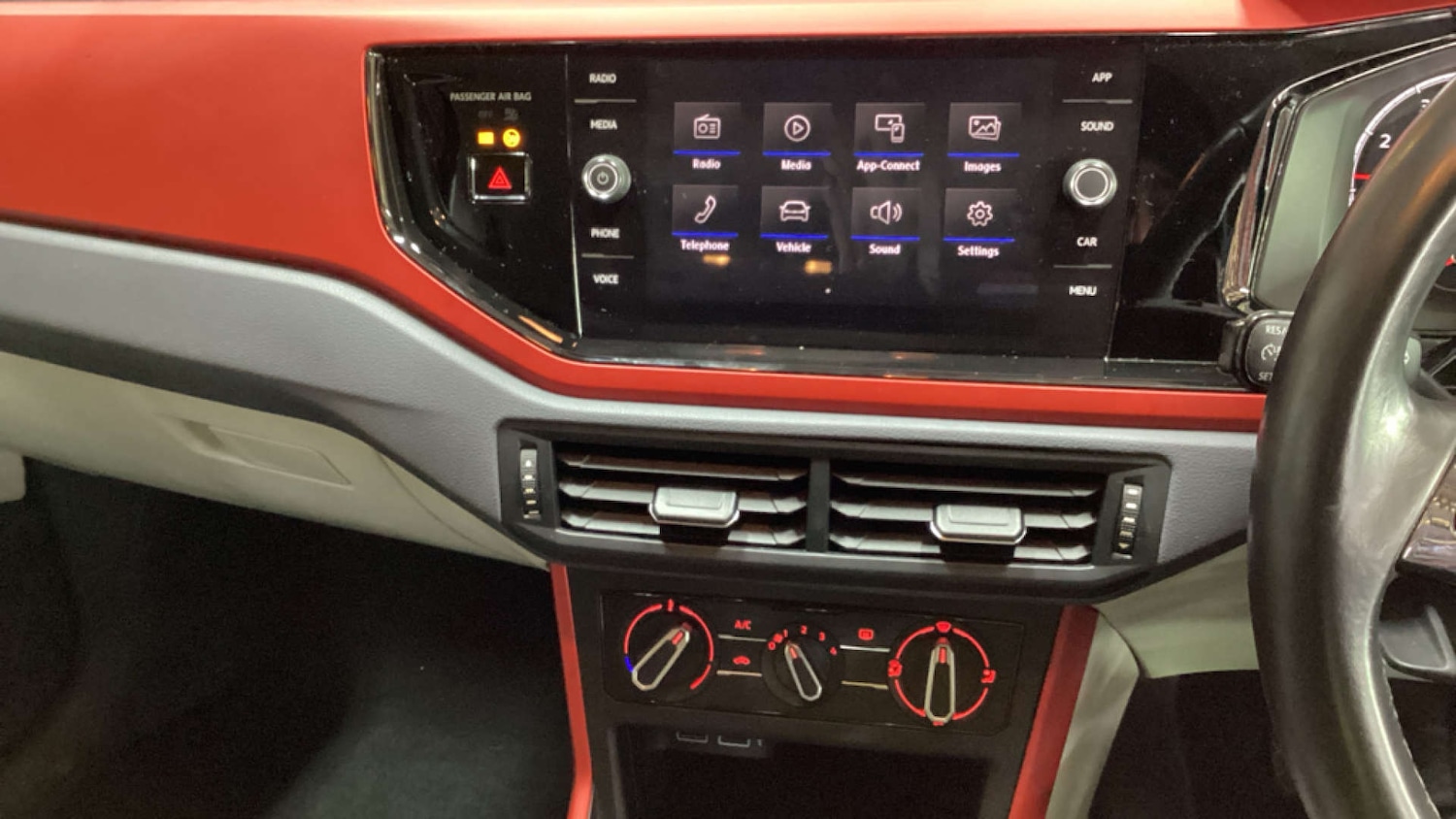 Used Volkswagen Polo 2019 for sale - 77329459: Photo 11