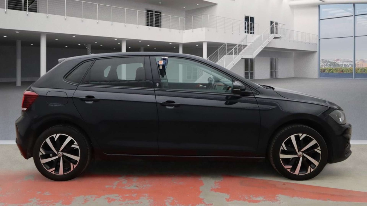 Used Volkswagen Polo 2019 for sale - 77329459: Photo 5