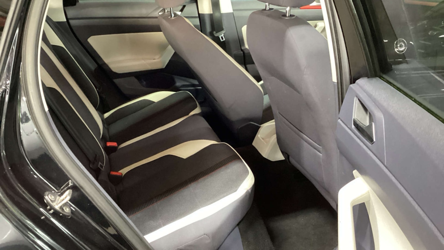 Used Volkswagen Polo 2019 for sale - 77329459: Photo 8