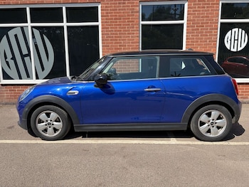 Used MINI Hatch 2019 for sale - 78931563: Photo