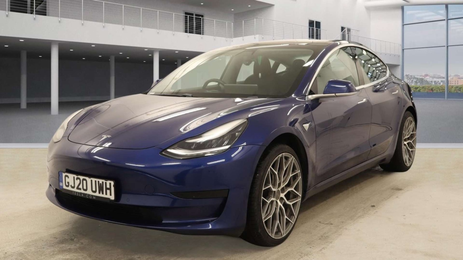 Used Tesla Model 3 2020 for sale - 77640572: Photo 2