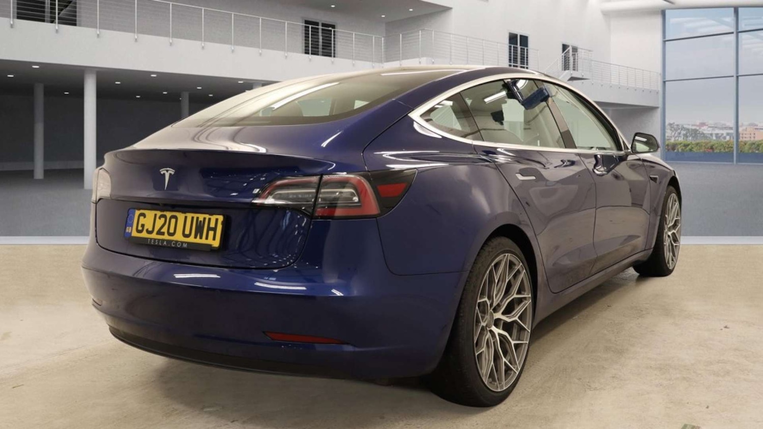 Used Tesla Model 3 2020 for sale - 77640572: Photo 4