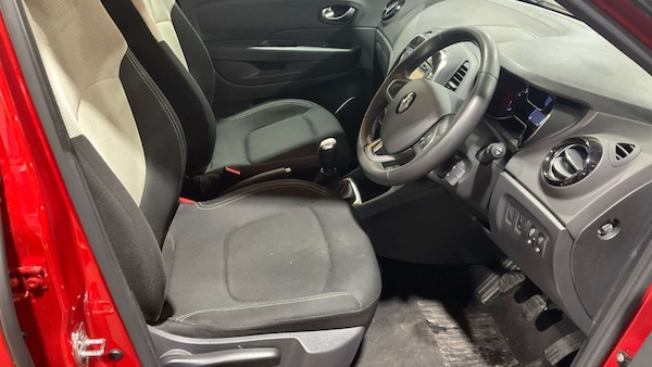 Used Renault Captur 2019 for sale - 76231900: Photo 9