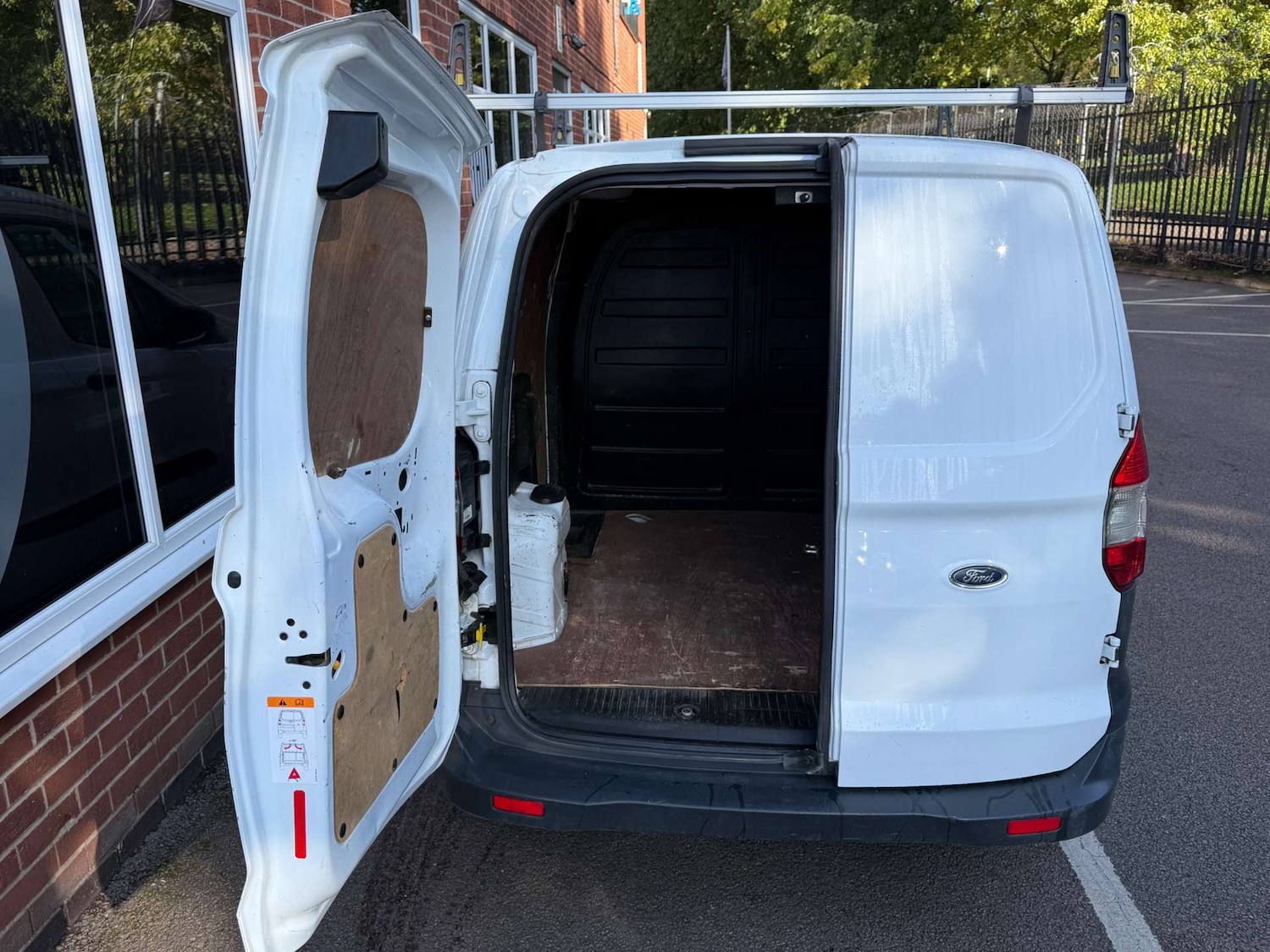 Used Ford Transit Courier 2021 for sale - 76601244: Photo 11