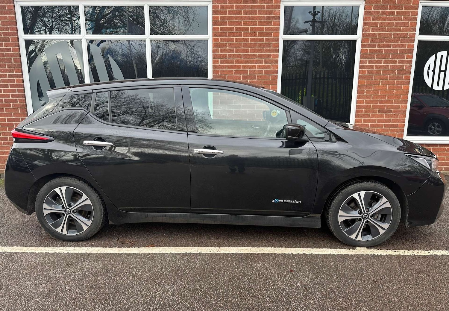 Used Nissan Leaf 2020 for sale - 77847492: Photo 2