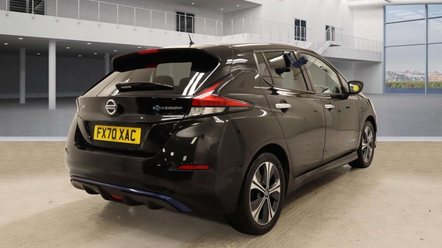 Used Nissan Leaf 2020 for sale - 77368241: Photo 4