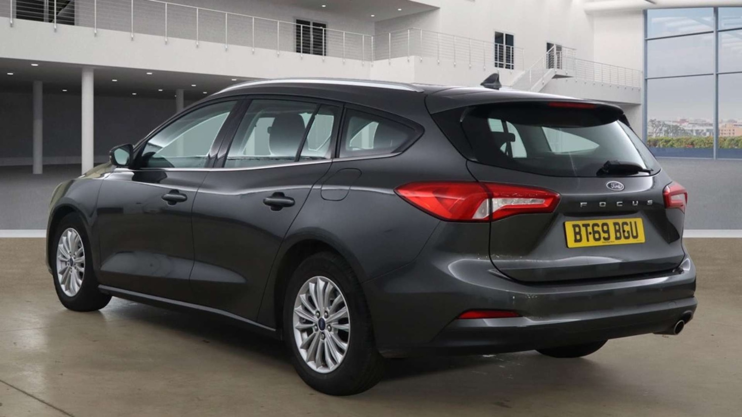 Used Ford Focus 2020 for sale - 76343744: Photo 3