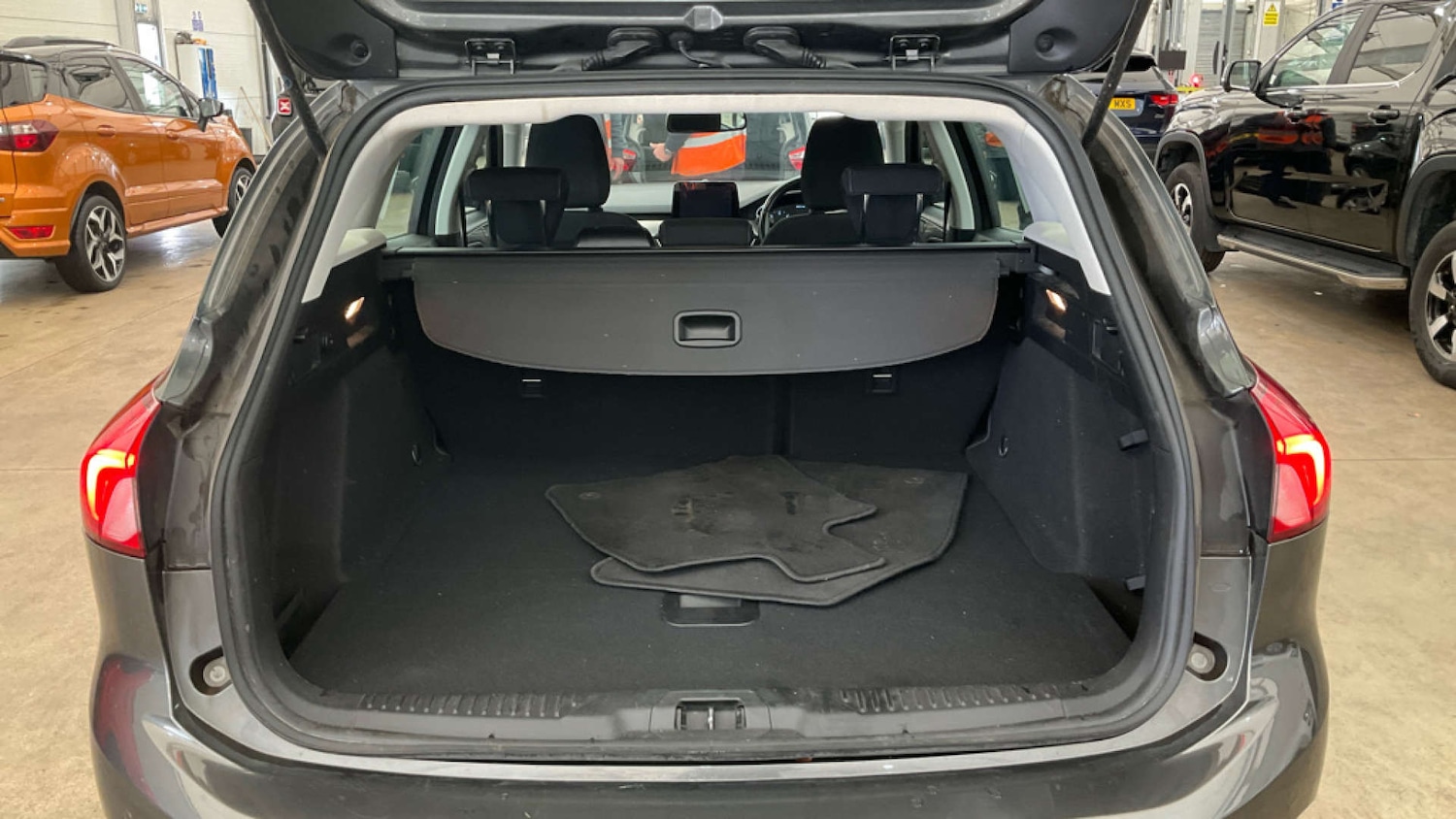 Used Ford Focus 2020 for sale - 76343744: Photo 7