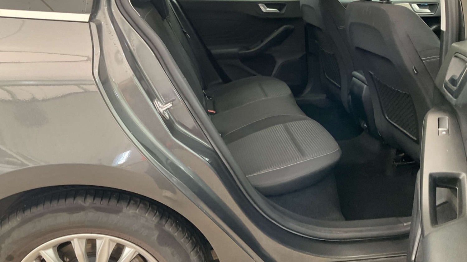 Used Ford Focus 2020 for sale - 76343744: Photo 8