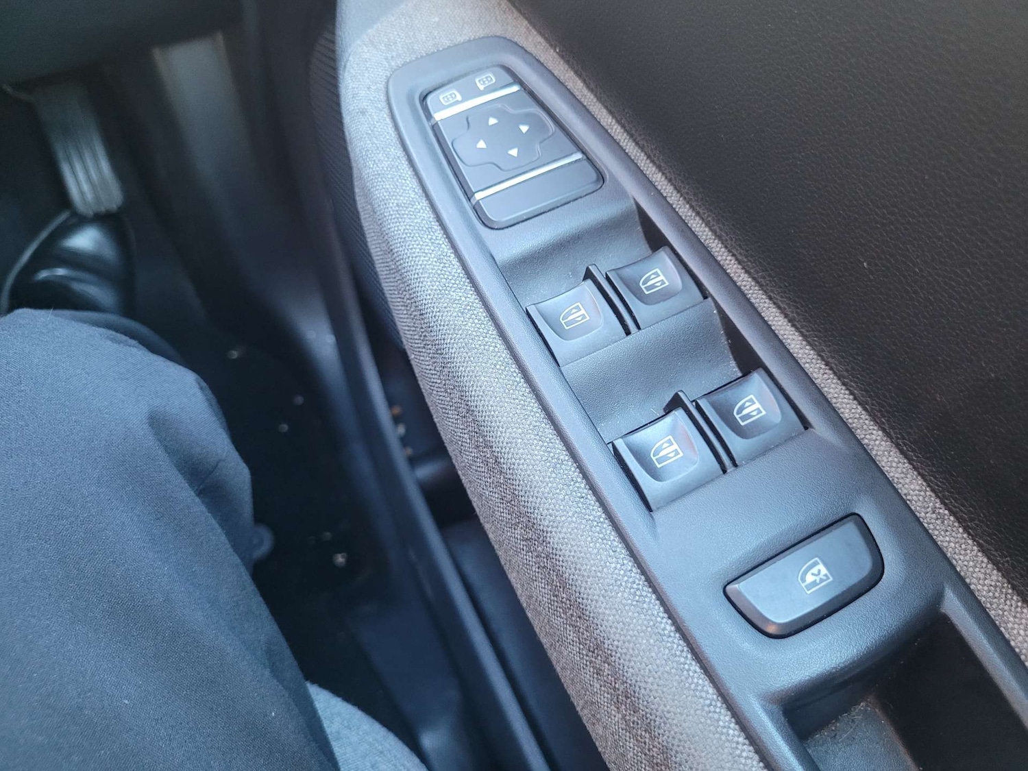 Used Renault Zoe 2020 for sale - 76910583: Photo 33