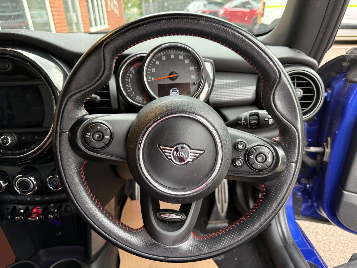 Used MINI Hatch 2018 for sale - 76277611: Photo 24