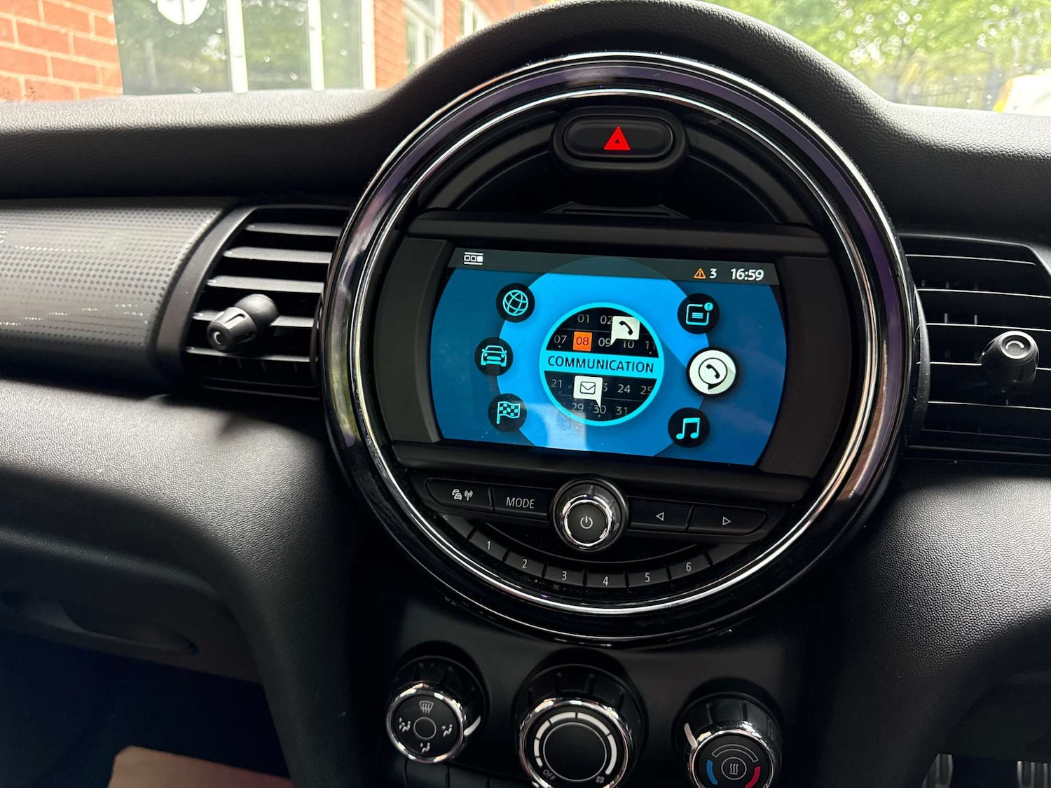 Used MINI Hatch 2018 for sale - 76277611: Photo 33