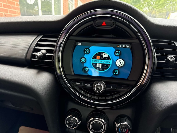 Used MINI Hatch 2018 for sale - 76277611: Photo 34