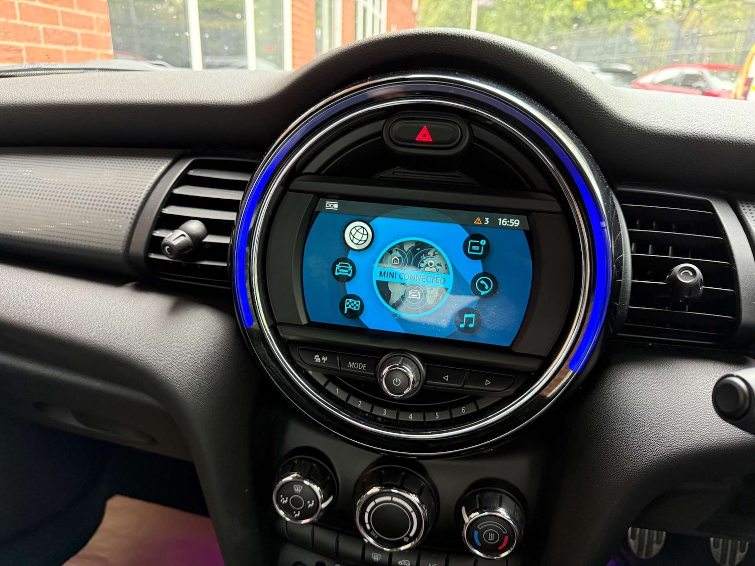 Used MINI Hatch 2018 for sale - 76277611: Photo 35