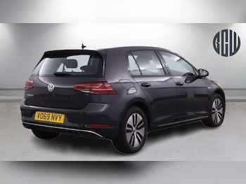 Used Volkswagen Golf 2019 for sale - 78647186: Photo