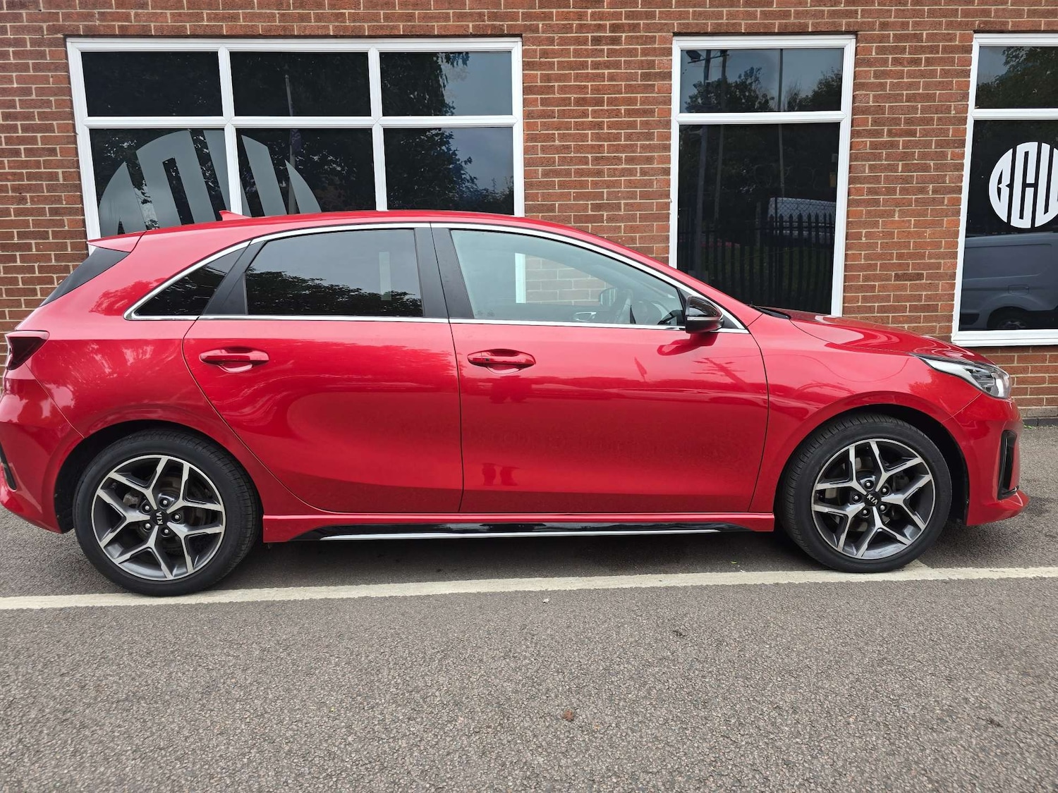Used Kia Ceed 2019 for sale - 76184930: Photo 2