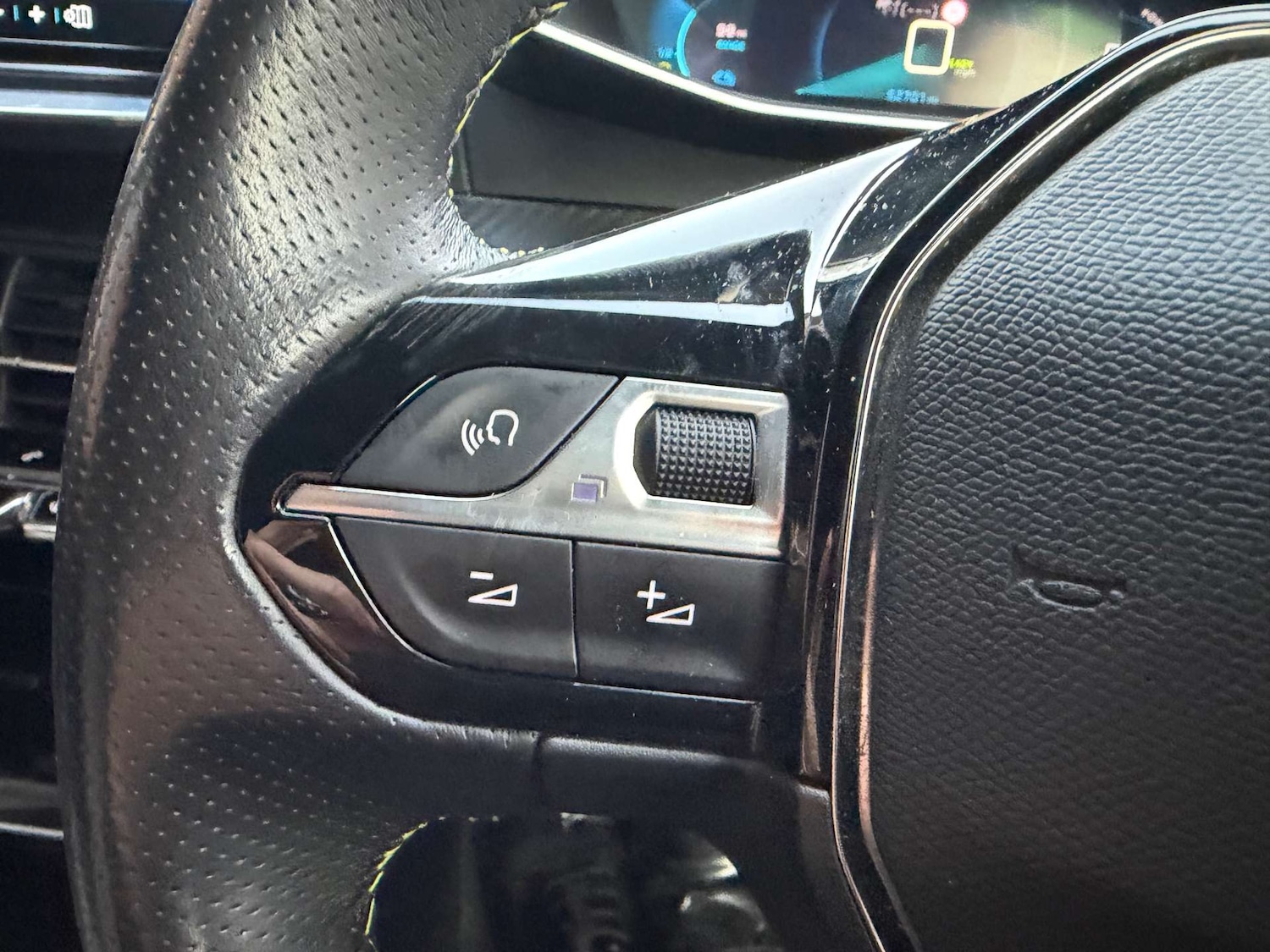 Used Peugeot 2008 2021 for sale - 77026744: Photo 18