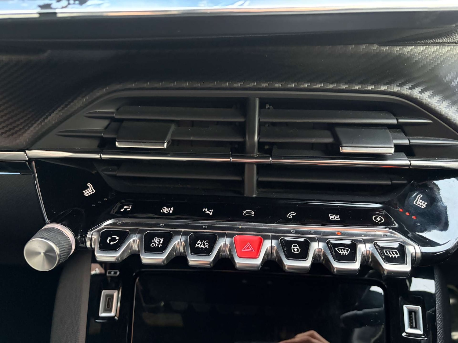 Used Peugeot 2008 2021 for sale - 77026744: Photo 22