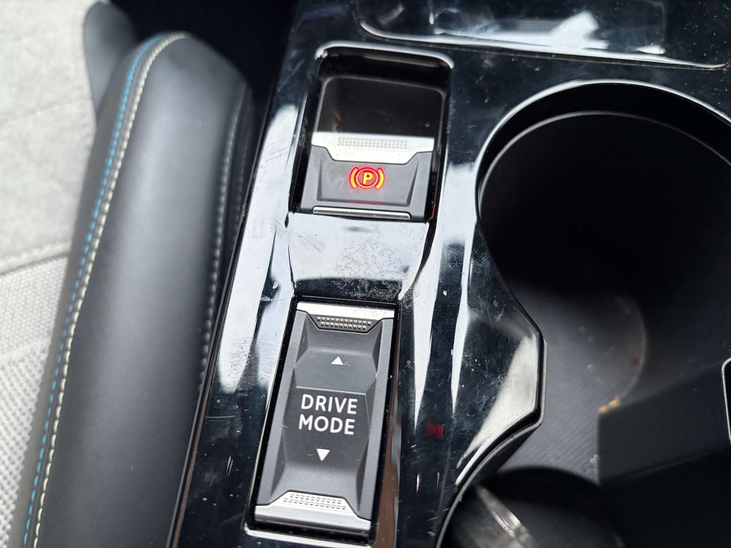 Used Peugeot 2008 2021 for sale - 77026744: Photo 24