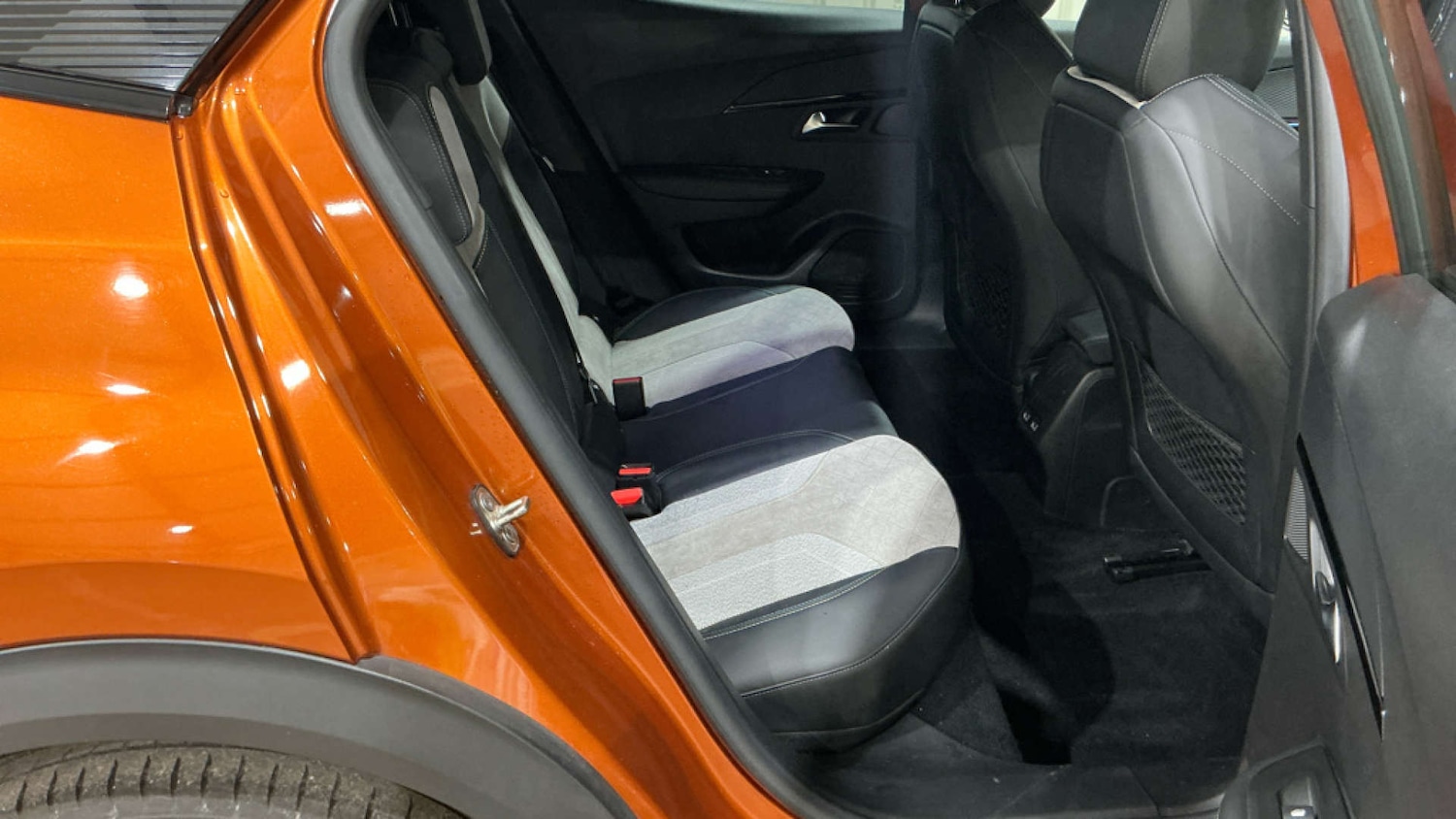 Used Peugeot 2008 2021 for sale - 77026744: Photo 8