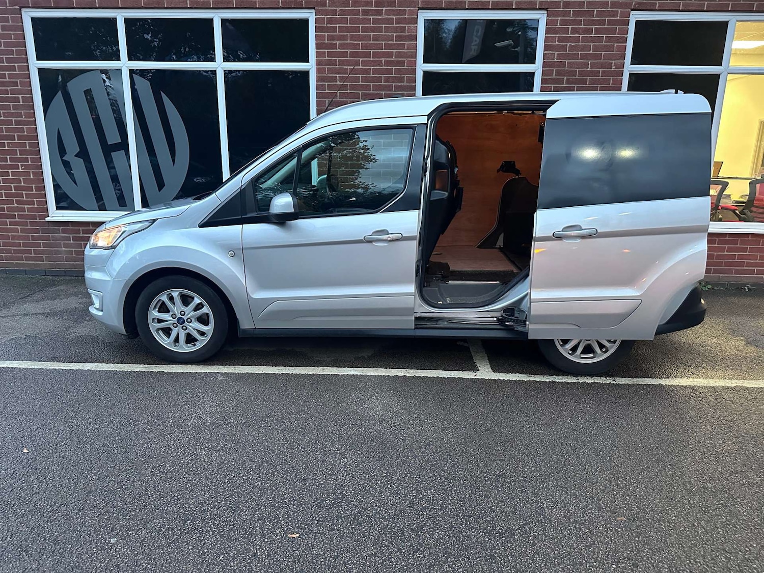 Used Ford Transit Connect 2019 for sale - 76281761: Photo 12