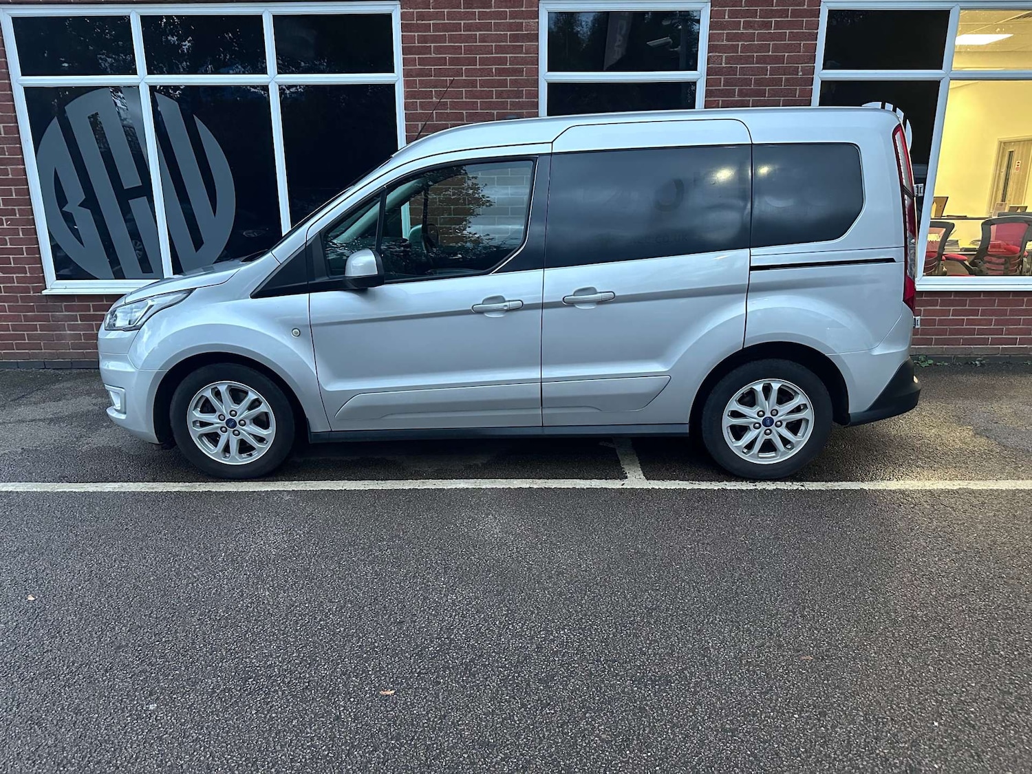 Used Ford Transit Connect 2019 for sale - 76281761: Photo 4