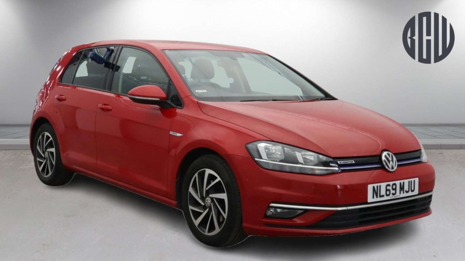 Used Volkswagen Golf 2019 for sale - 77973540: Photo 1