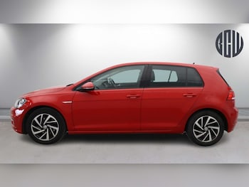 Used Volkswagen Golf 2019 for sale - 77973540: Photo