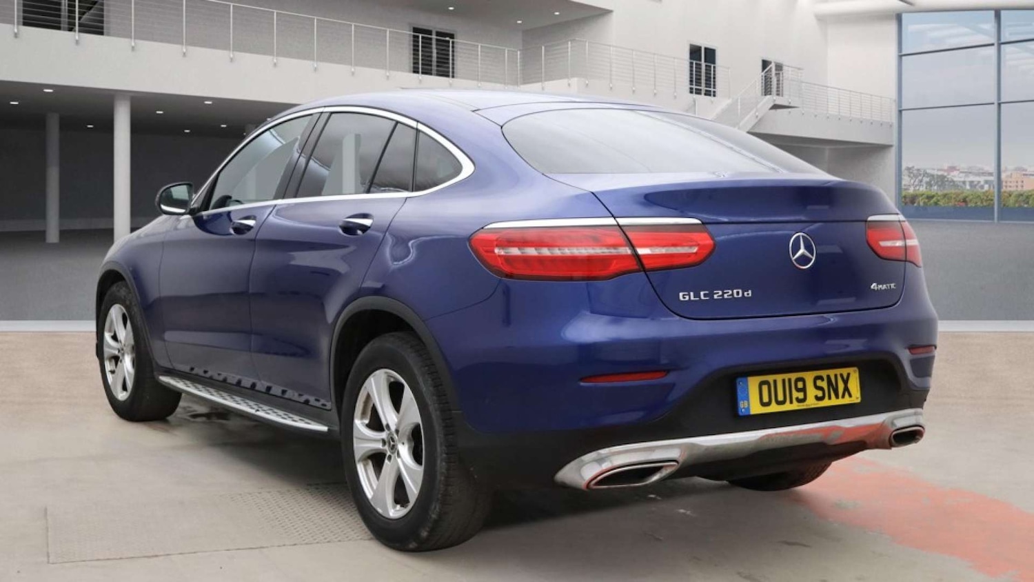 Used Mercedes-Benz GLC 2019 for sale - 77289454: Photo 3