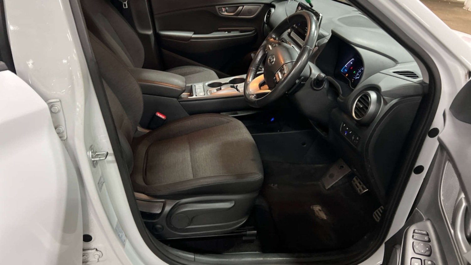 Used Hyundai KONA 2020 for sale - 76611768: Photo 9