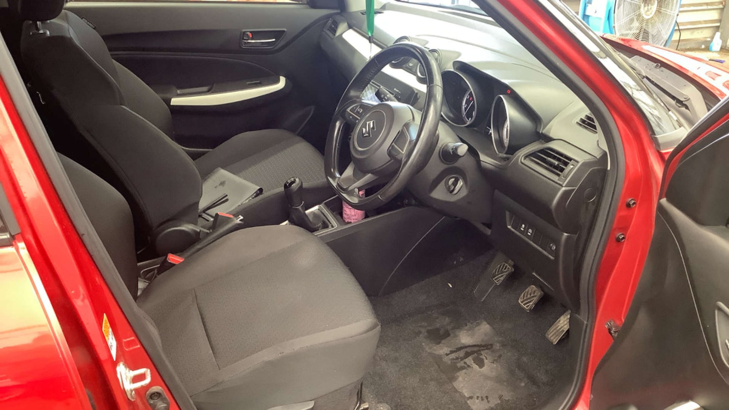 Used Suzuki Swift 2020 for sale - 78112441: Photo 8