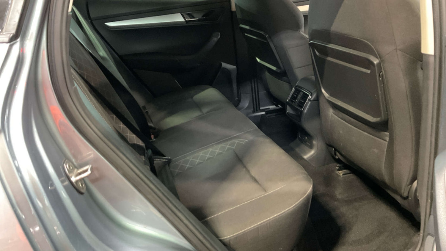 Used Skoda Karoq 2018 for sale - 77026748: Photo 8