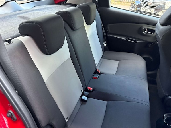 Used Toyota Yaris 2019 for sale - 76277765: Photo 20